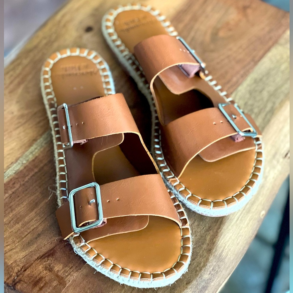 Abercrombie & Fitch Size 10 Slip On Two Buckle Sandals